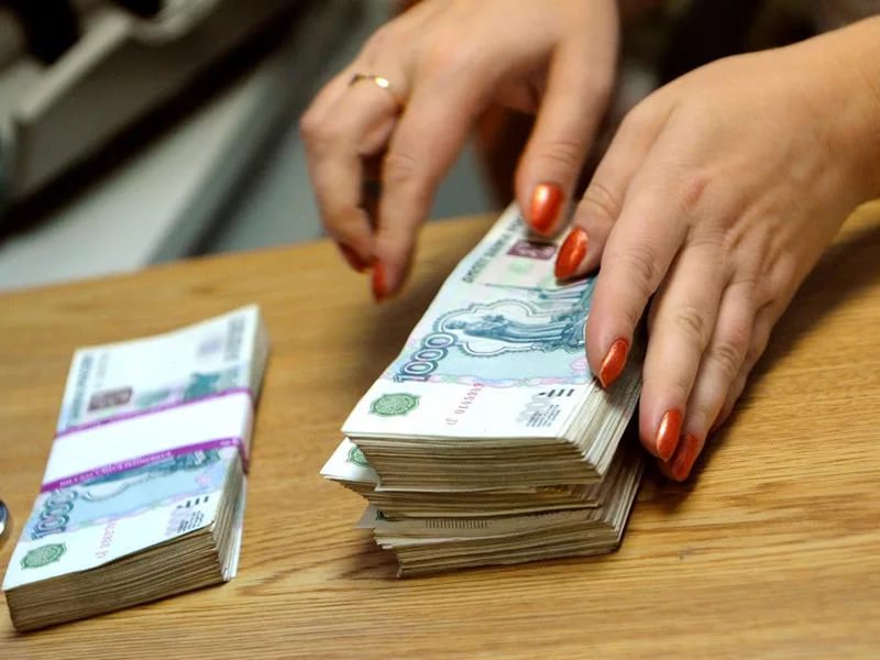 В Ростове мошенница обманула свою знакомую на 300 000 руб.