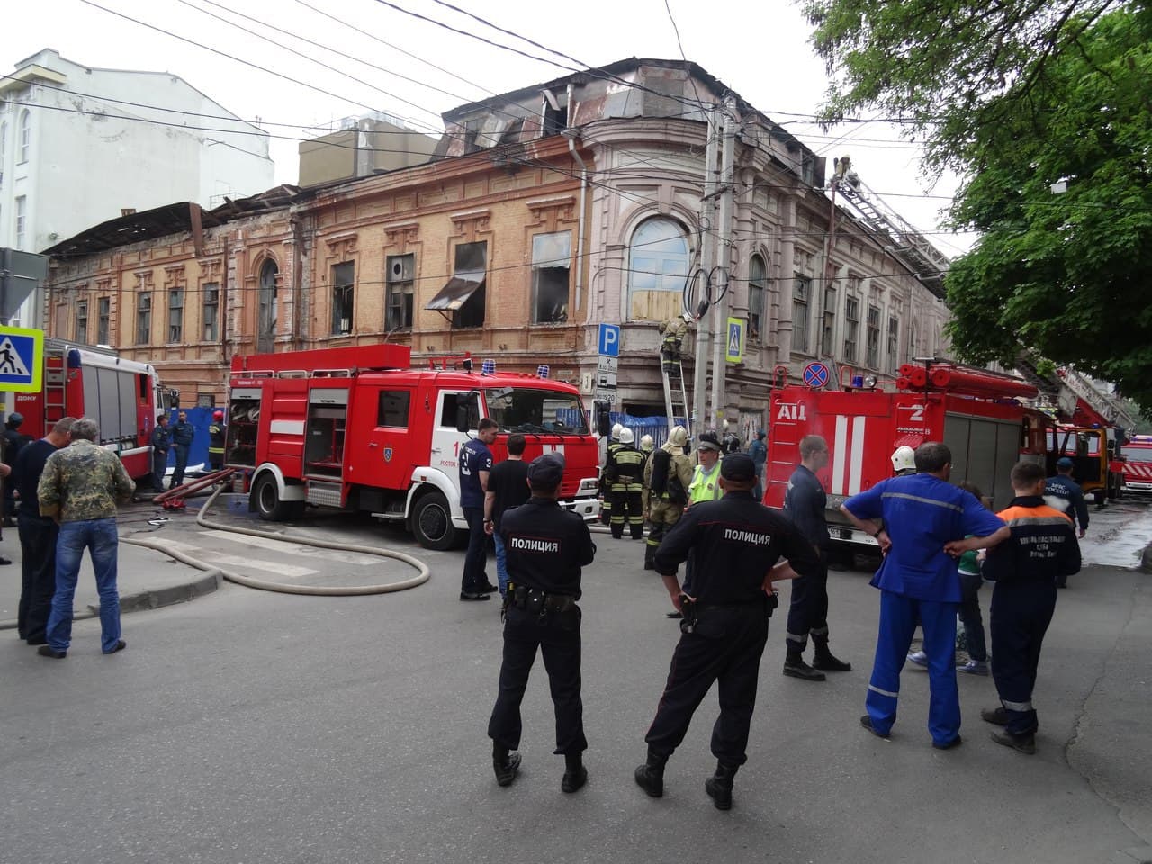 Большой пожар вспыхнул в центре Ростова Большой пожар вспыхнул в центре Ростова