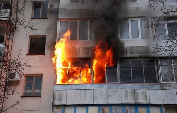 Тушили 16 человек: в Коломне произошел пожар в квартире