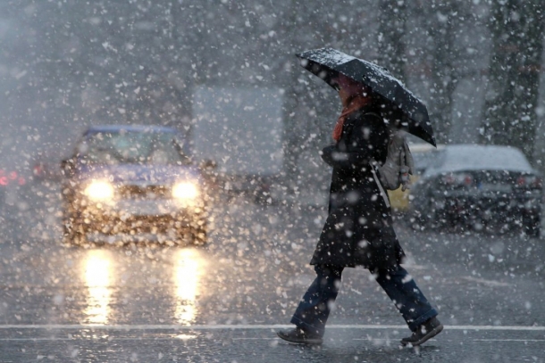 Cильный обложной снегопад обещают синоптики Владивостоку